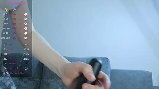 Snapshot of MoranaBetony chatting on February 16, 5:17 am MoranaBetony online show from February 16, 5:17 am