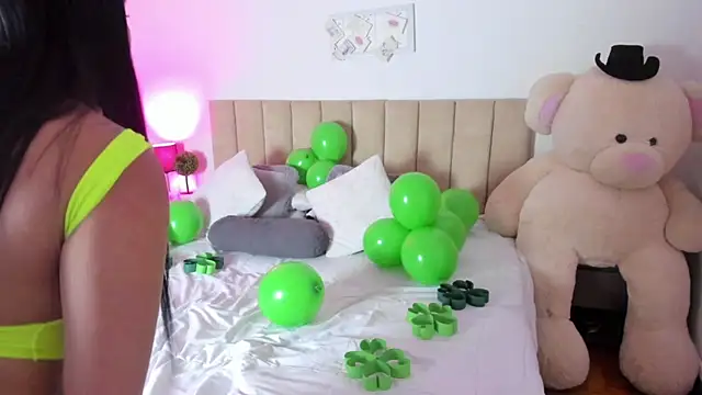 KeylaGomez  online show from March 17, 1:36 pm