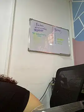 Miss Dior2 online show from February 13, 4:18 pm