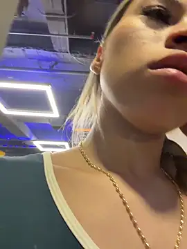 Mia Rosee1 online show from July 17, 8:28 pm