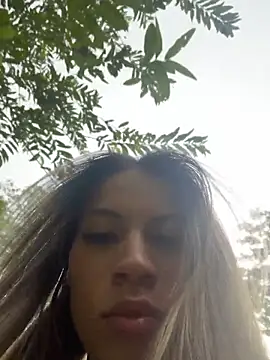 Mia Rosee1 online show from May 23, 9:25 pm