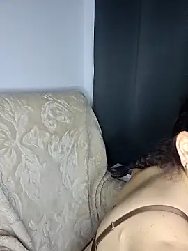 AbellaDesiree online show from March 10, 4:05 am