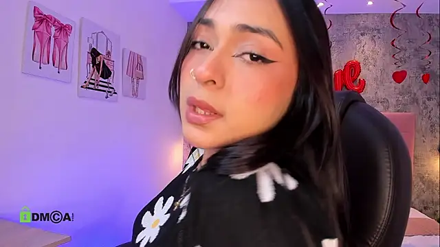 Snapshot of linda_dixon chatting on February 10, 3:27 am linda dixon online show from February 10, 3:27 am