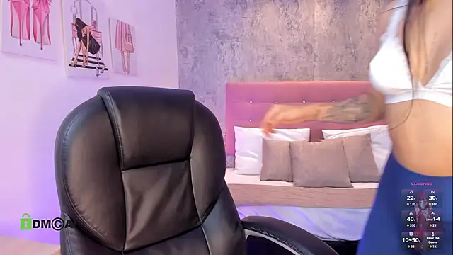 Snapshot of linda_dixon chatting on February 19, 3:25 am linda dixon online show from February 19, 3:25 am