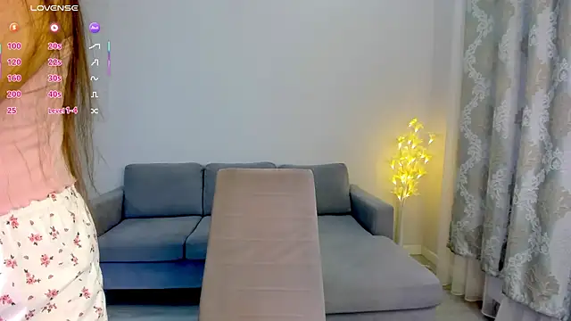 Snapshot of mayameilin chatting on February 12, 1:11 pm mayameilin online show from February 12, 1:11 pm