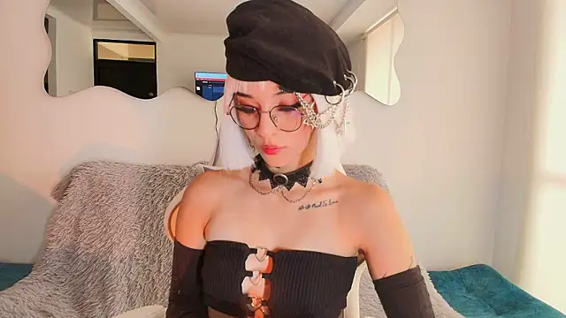 Giaa Moretii online show from March 22, 1:56 pm