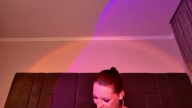 Vixsariaaa online show from February 2, 3:55 pm