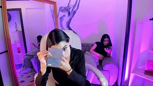 GemmaBrown online show from April 9, 12:44 pm