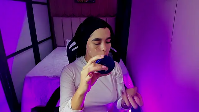 GemmaBrown online show from March 11, 1:27 pm