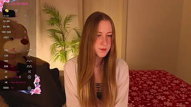 Snapshot of CassieReborn chatting on February 10, 12:09 am CassieReborn online show from February 10, 12:09 am