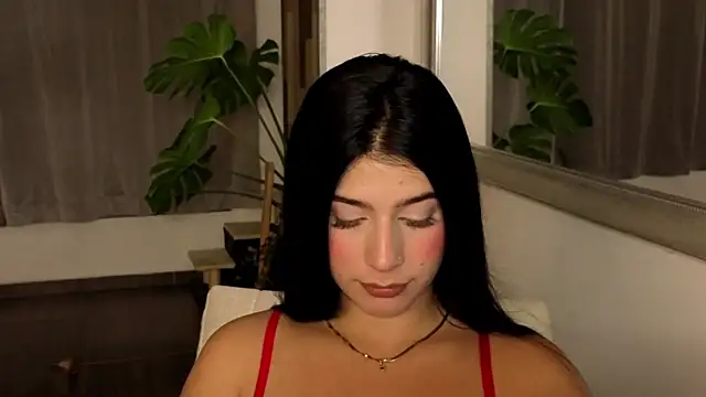  HannahFox  online show from May 22, 12:30 am