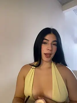  HannahFox  online show from February 16, 9:45 pm