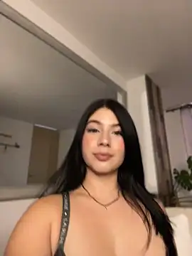  HannahFox  online show from June 12, 11:02 pm