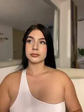  HannahFox  online show from June 18, 10:59 pm