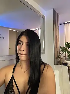  HannahFox  online show from June 9, 10:00 pm
