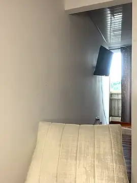  HannahFox  online show from February 6, 10:17 pm