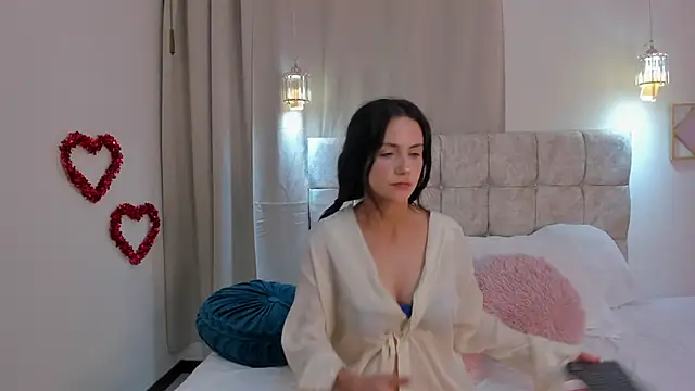 danaalamiri2 online show from March 11, 1:21 am