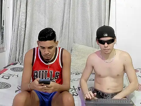 Red Diamond Guys online show from April 1, 12:24 am