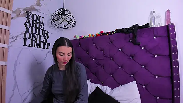 Valkiria-and-Dione online show from March 16, 7:27 pm