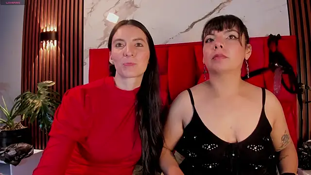 Valkiria-and-Dione online show from May 9, 1:03 pm