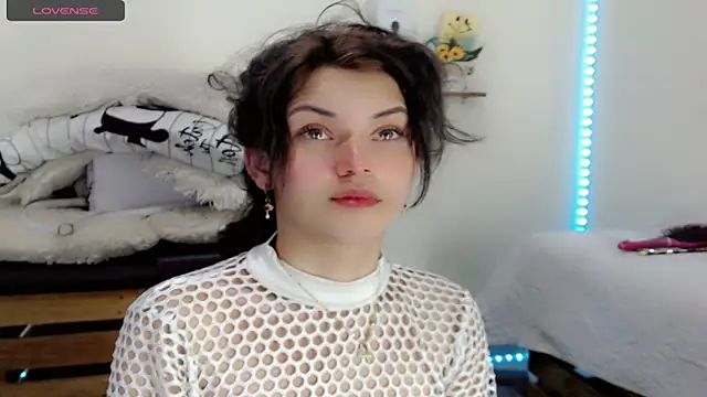 NathalialLooes online show from April 14, 5:34 am