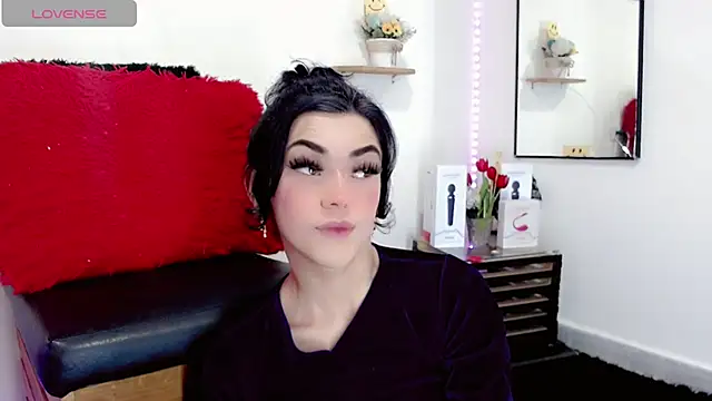 Snapshot of NathalialLooes chatting on February 2, 11:04 pm NathalialLooes online show from February 2, 11:04 pm