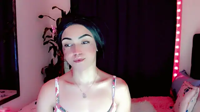 Snapshot of NathalialLooes chatting on July 16, 12:51 am NathalialLooes online show from July 16, 12:51 am