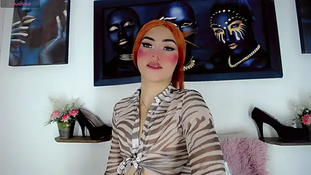 NathalialLooes online show from April 30, 1:56 am