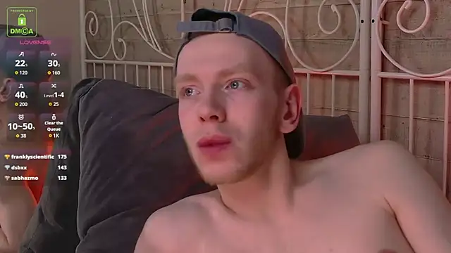 Snapshot of ZidNevil chatting on February 10, 8:46 am ZidNevil online show from February 10, 8:46 am