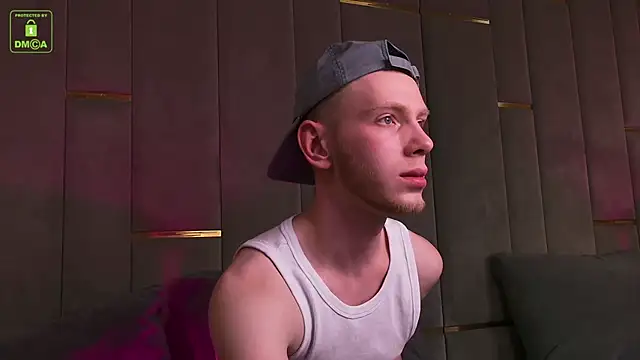 Snapshot of ZidNevil chatting on February 5, 8:26 pm ZidNevil online show from February 5, 8:26 pm