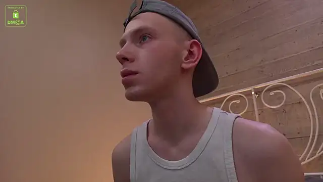 Snapshot of ZidNevil chatting on March 1, 8:31 pm ZidNevil online show from March 1, 8:31 pm