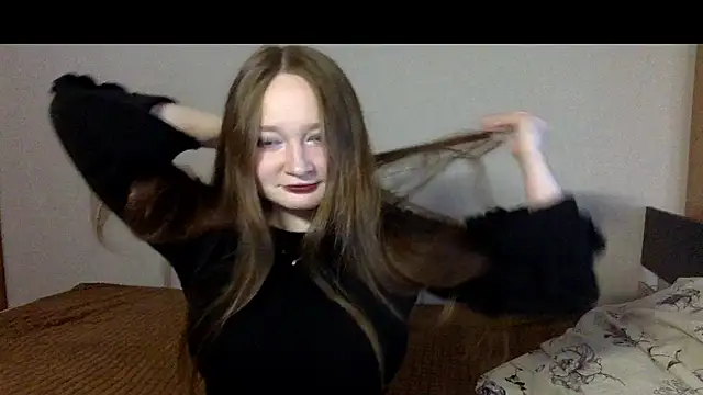 Snapshot of vikipinkk chatting on February 18, 8:27 pm vikipinkk online show from February 18, 8:27 pm