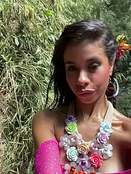 canela salvaje online show from February 10, 5:23 pm