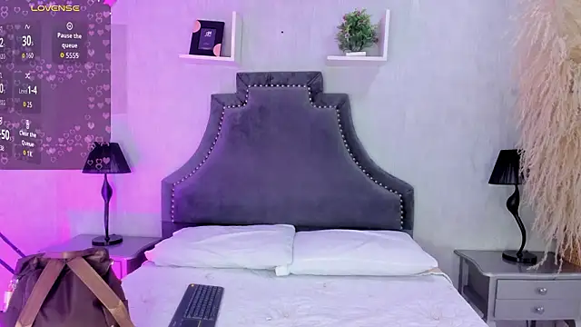 KarelyMitchel online show from March 13, 12:32 pm