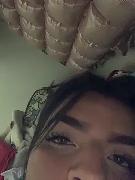 KarelyMitchel online show from April 3, 2:18 am