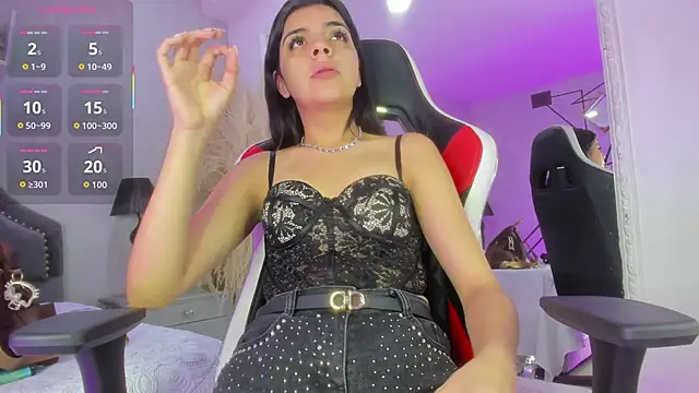 KarelyMitchel online show from April 7, 12:40 pm