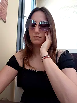 Snapshot of Alexdevil92 chatting on July 19, 8:56 am Alexdevil92 online show from July 19, 8:56 am