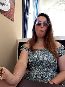 Snapshot of Alexdevil92 chatting on June 10, 7:42 am Alexdevil92 online show from June 10, 7:42 am