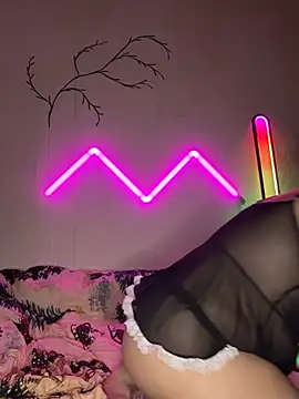 AlyaX X online show from March 23, 9:25 pm