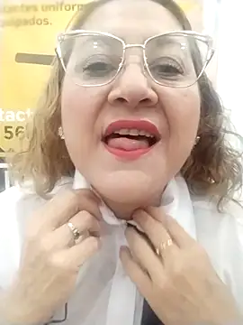 Snapshot of JULIETA_21- chatting on April 23, 1:24 pm JULIETA 21- online show from April 23, 1:24 pm