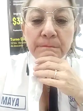 Snapshot of JULIETA_21- chatting on May 5, 1:03 pm JULIETA 21- online show from May 5, 1:03 pm