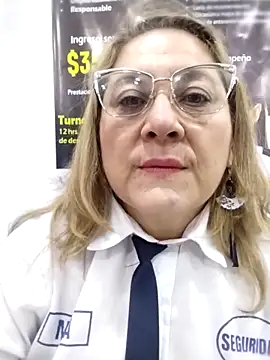 Snapshot of JULIETA_21- chatting on May 6, 12:42 pm JULIETA 21- online show from May 6, 12:42 pm