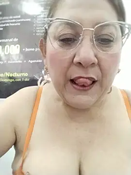 Snapshot of JULIETA_21- chatting on June 25, 1:05 pm JULIETA 21- online show from June 25, 1:05 pm