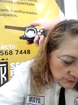 Snapshot of JULIETA_21- chatting on April 22, 12:34 pm JULIETA 21- online show from April 22, 12:34 pm