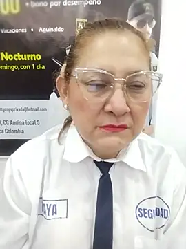 Snapshot of JULIETA_21- chatting on May 29, 2:23 pm JULIETA 21- online show from May 29, 2:23 pm