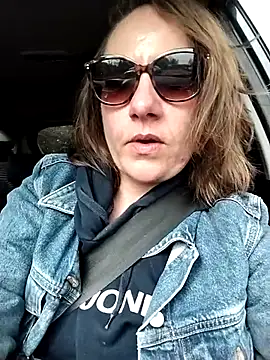 Sexycaylaxxxx online show from April 3, 2:34 pm