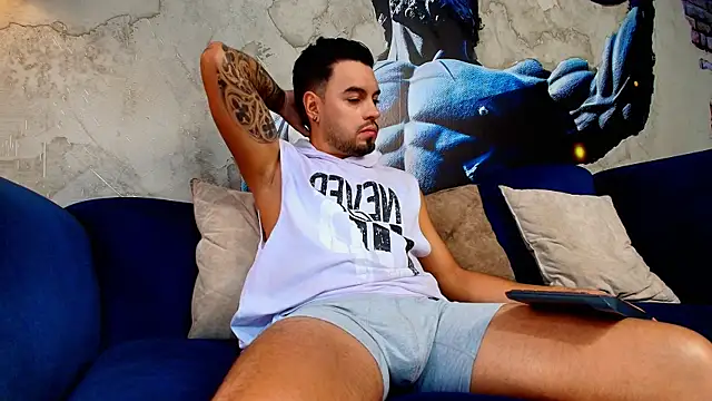 Snapshot of DaveParker_ chatting on February 11, 1:22 pm DaveParker online show from February 11, 1:22 pm