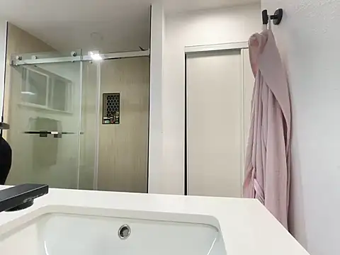 Anadia Starr online show from February 3, 5:05 am