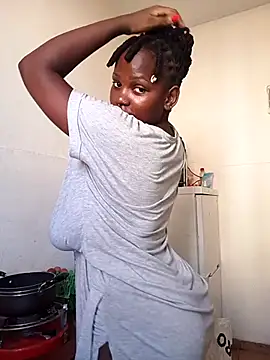 MIlk Spray  online show from March 8, 6:06 am