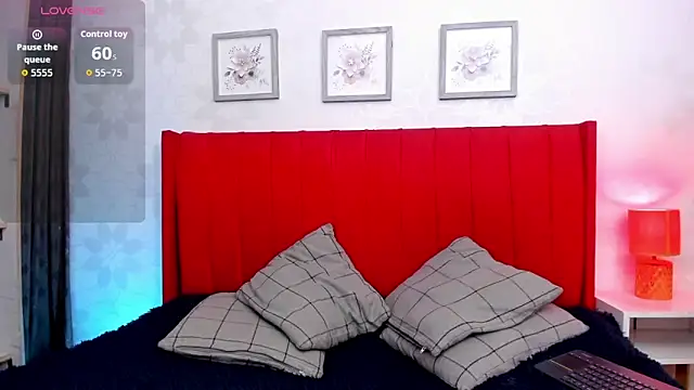 Snapshot of arlequiin_ chatting on February 28, 7:35 pm arlequiin online show from February 28, 7:35 pm